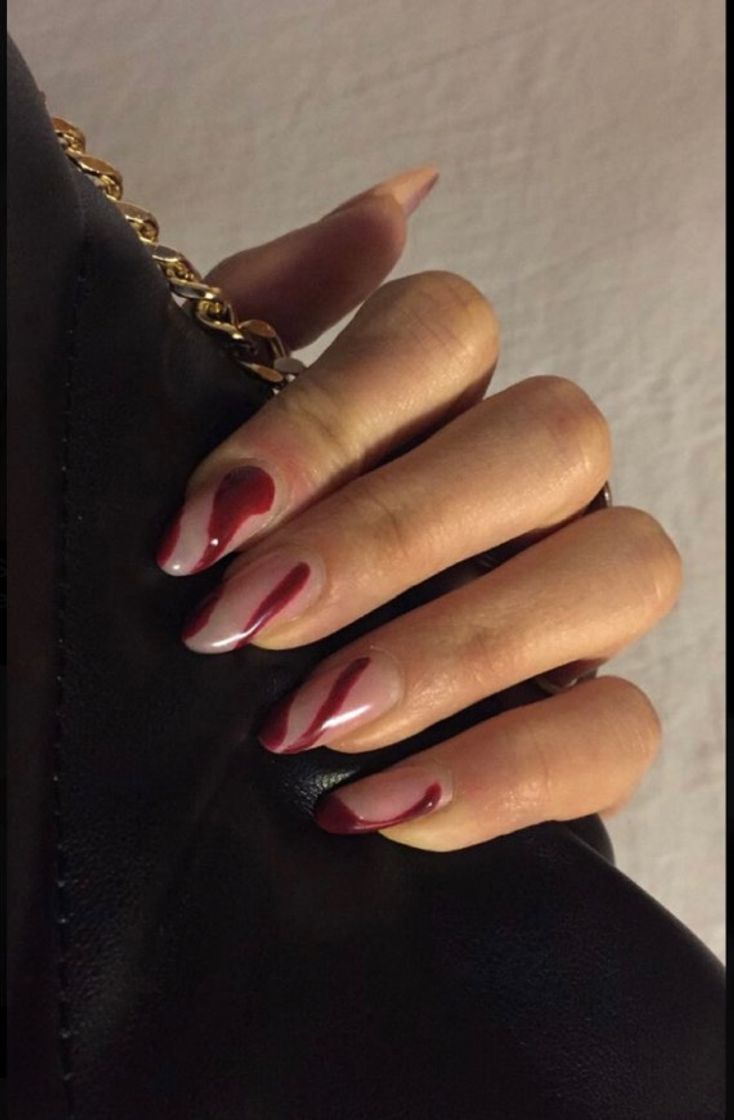 Social Red nails