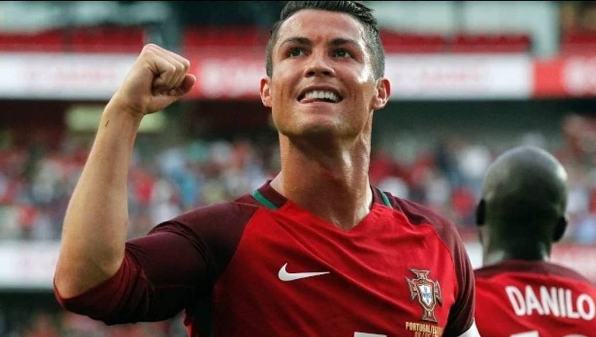 Canción Cristiano Ronaldo [Rap] | No temeré [Not Afraid] - YouTube