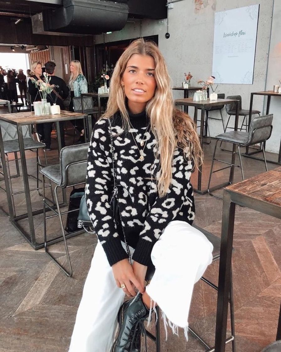 Social Outfit 76