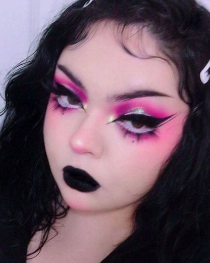 goth makeup <3