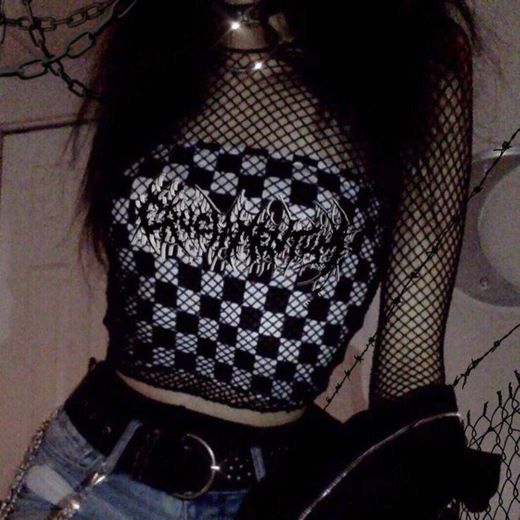 roupa estilo goth 🖤🧷