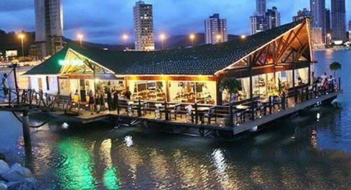 Restaurants Restaurante flutuante (balneário Camboriú)