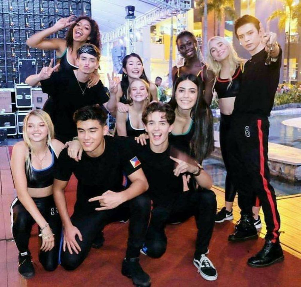 Fashion Now United.