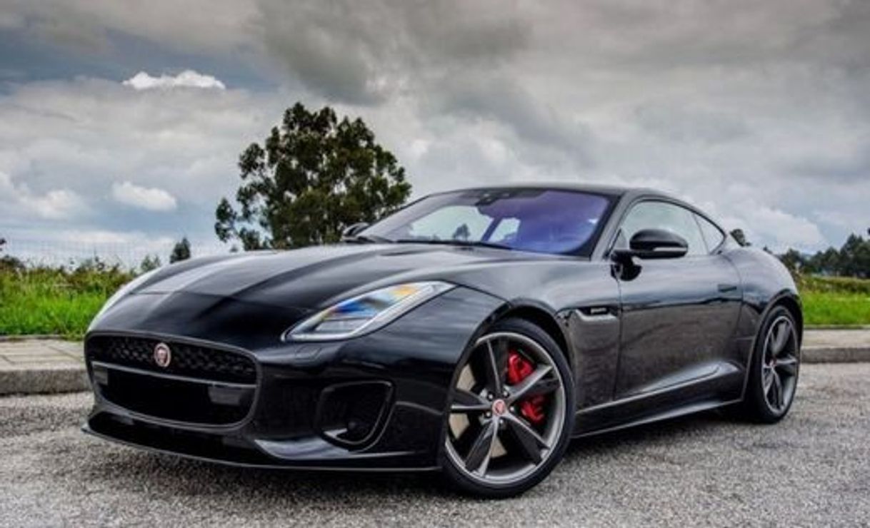 Moda Jaguar F-Type P300 R-Dynamic