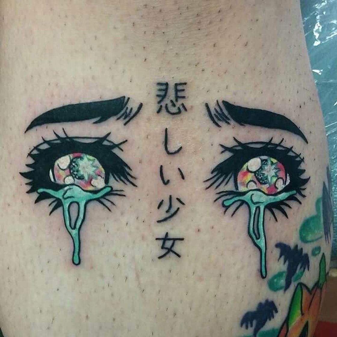 Moda tatuagem anime