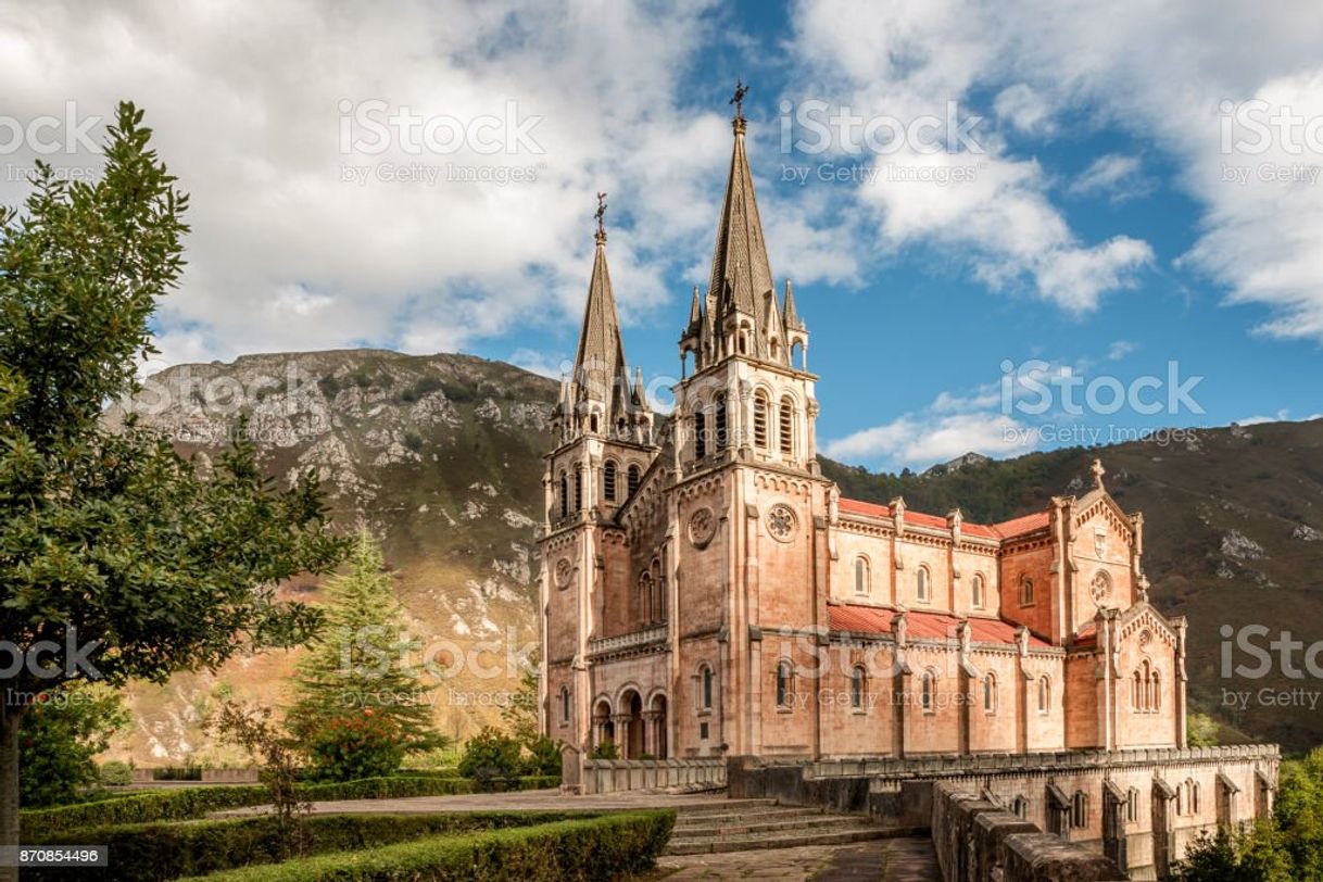 Lugares Basílica de Covadonga