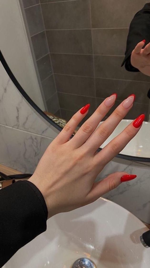 Moda Inspiração unhas básicas (vermelho)❤️