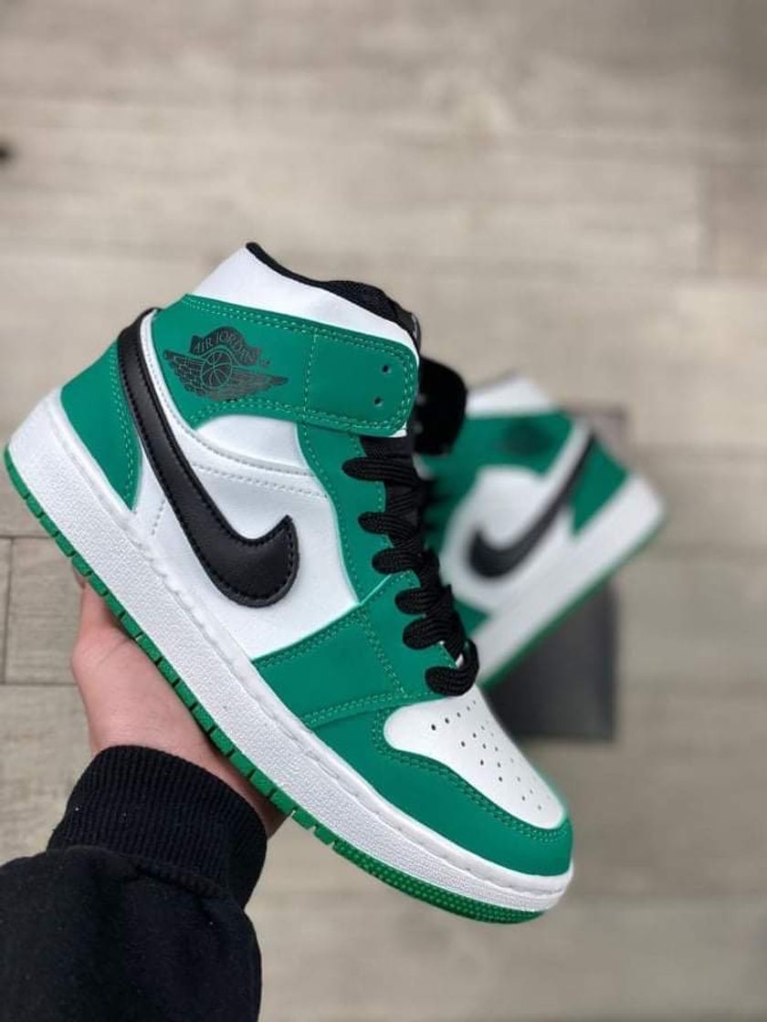 Fashion nike jordan verdes 😘🥰♥️👌🏻