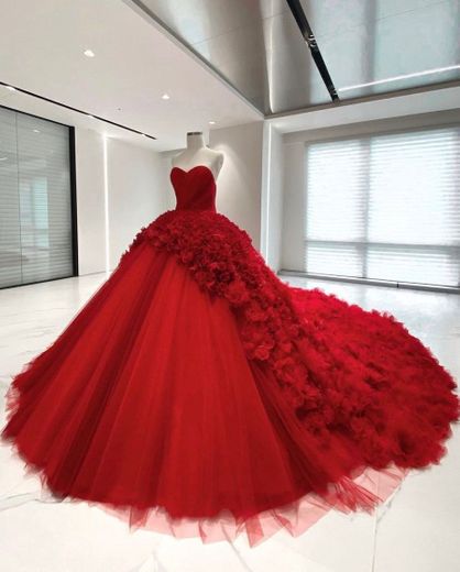 Vestido rojo de frente 