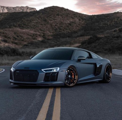 Audi R8