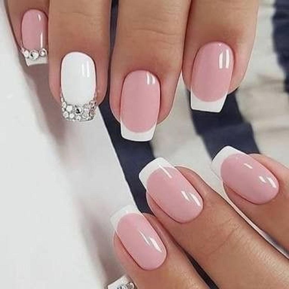 Fashion CURSO - MANICURE. 