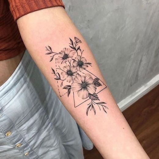 Tatuagem de flores