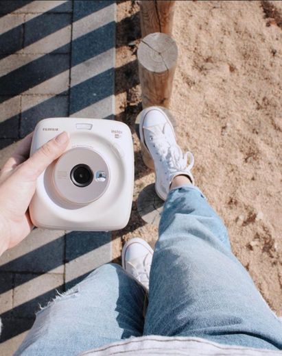 FujiFilm Instax Square SQ20