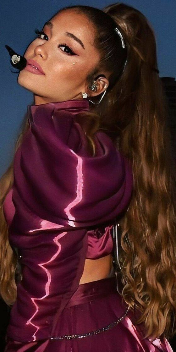 Fashion Wallpaper Ariana 