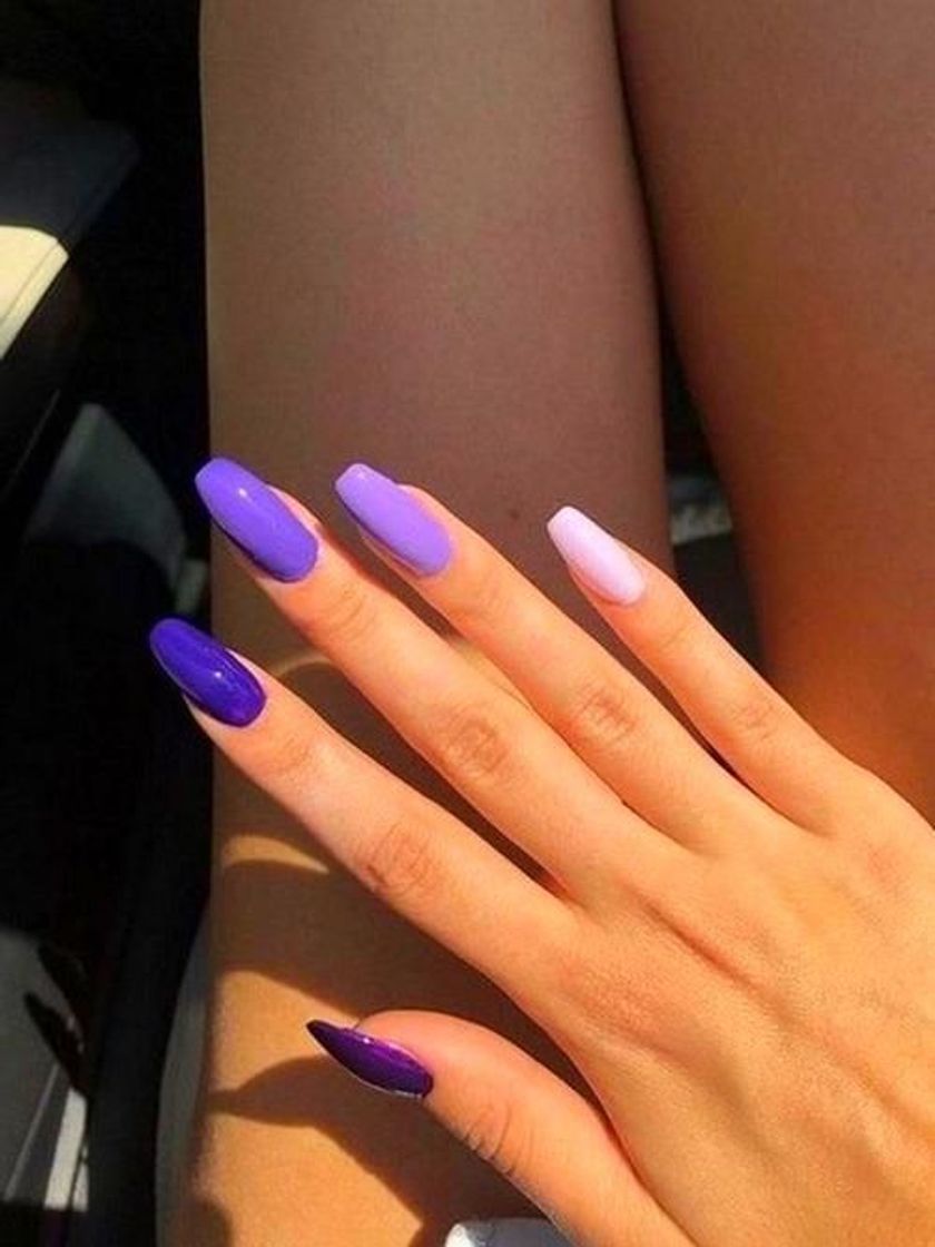 Moda Purple nails