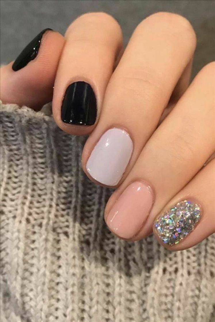 Moda Unhas curtas são lindas 💕