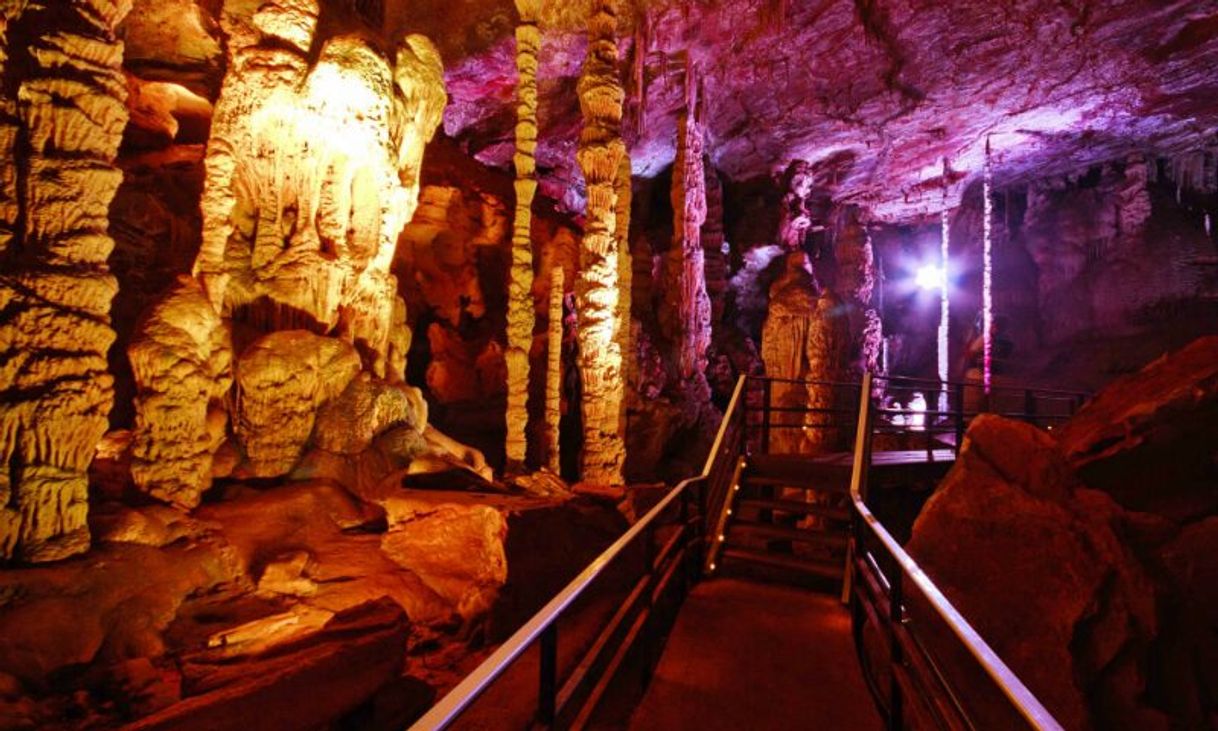 Lugar Monumento Natural Estadual Gruta Rei do Mato