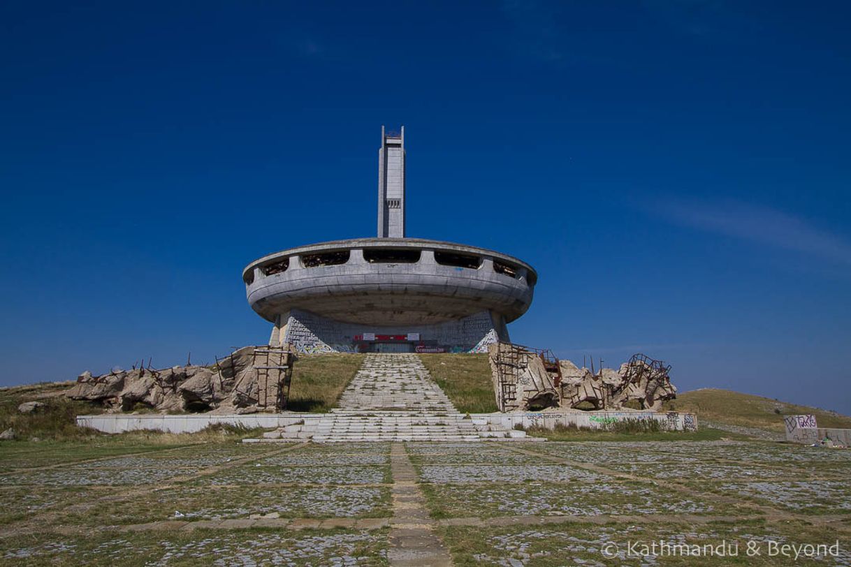 Place Buzludzha monument