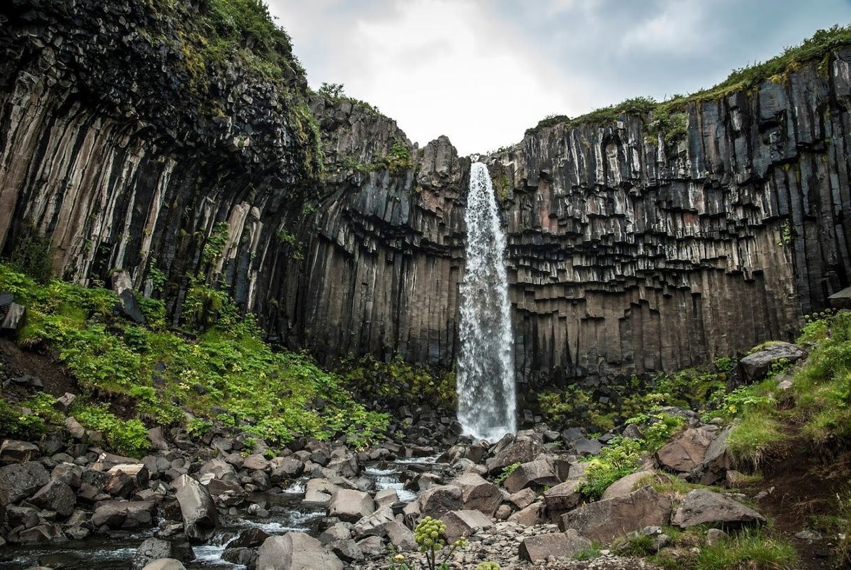 Lugar Svartifoss