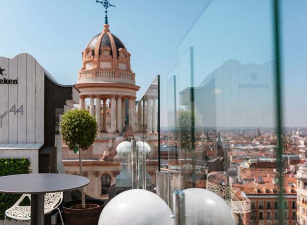 Place Sky 44 Madrid | Terraza - Bar