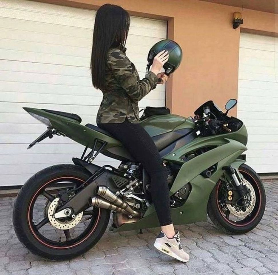 Moto 🟫