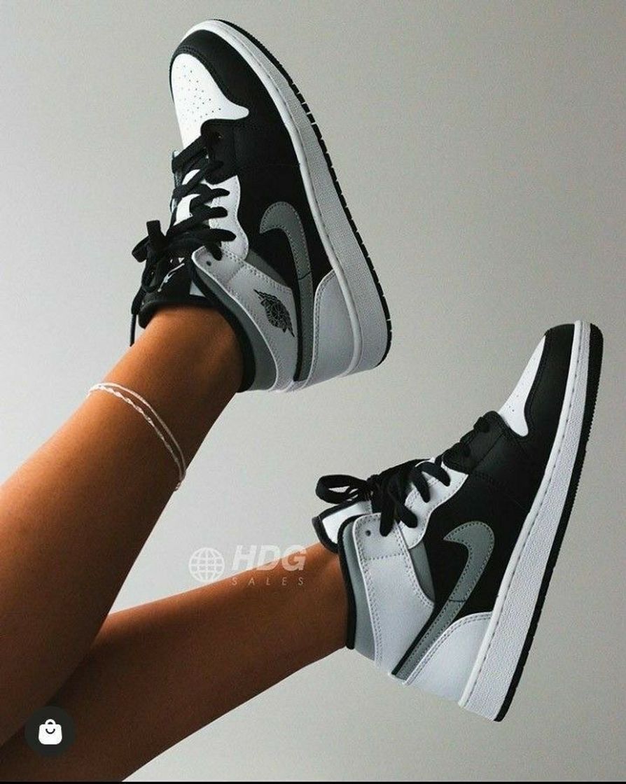 Fashion Jordan grises y negras