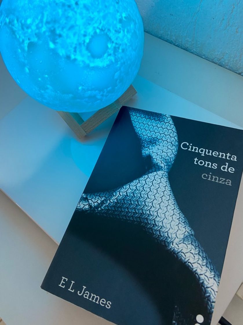 Libro Cinquenta tons de cinza
