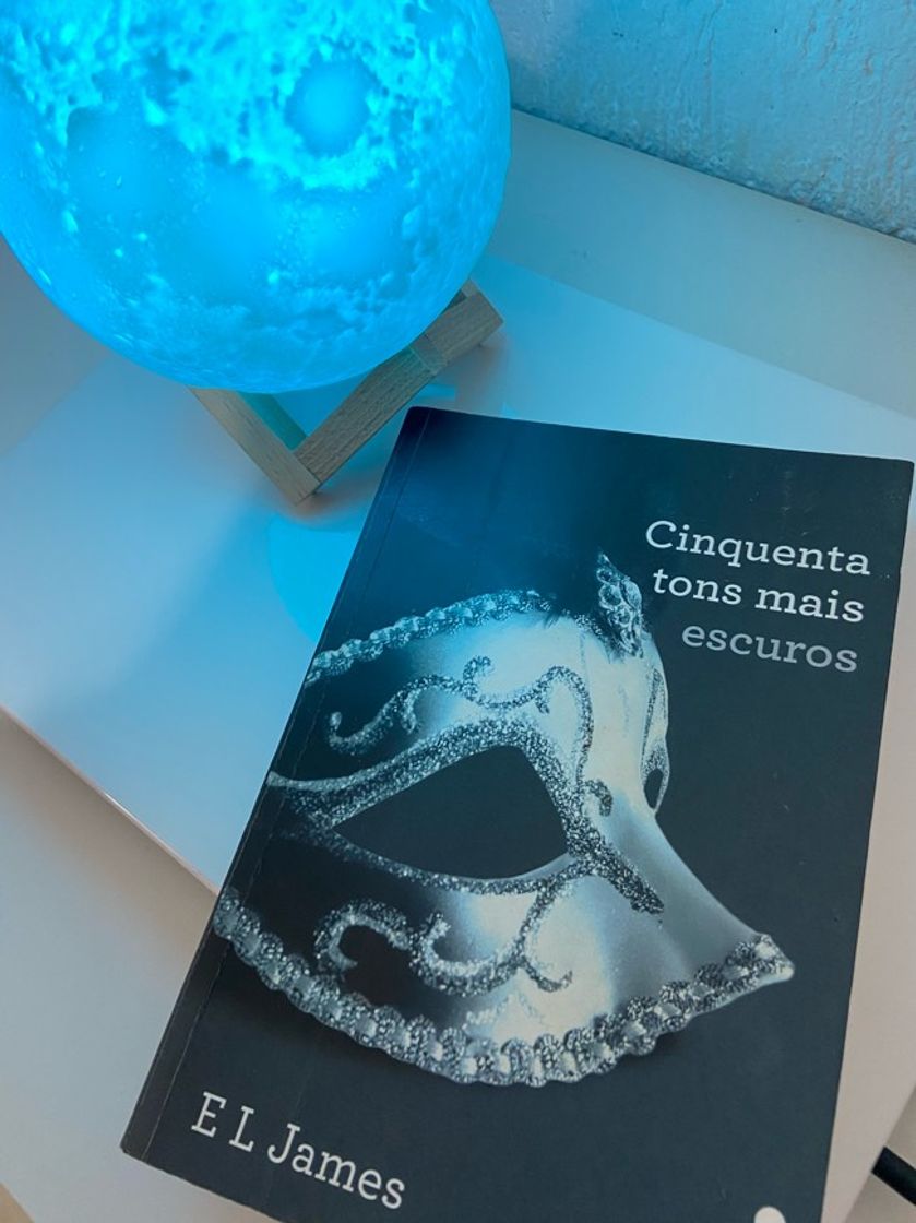 Libro Fifty Shades Darker