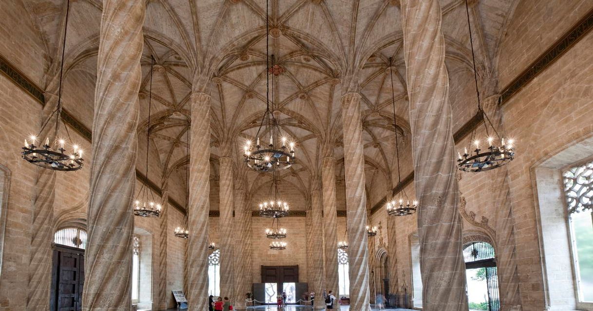 Place Lonja de la Seda