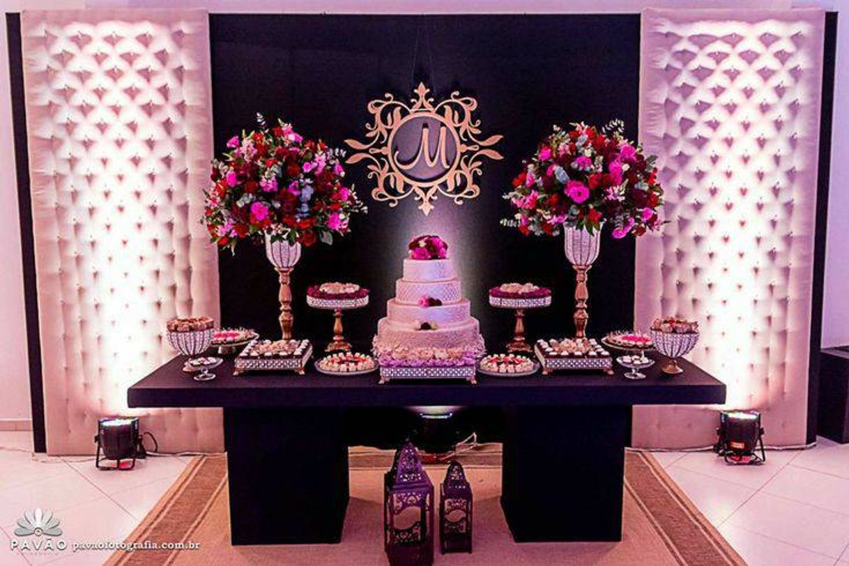Social Decoração da mesa do bolo