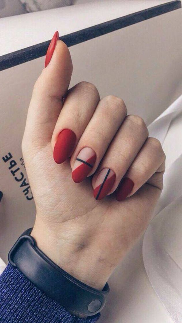 Fashion unhas vermelhas listras