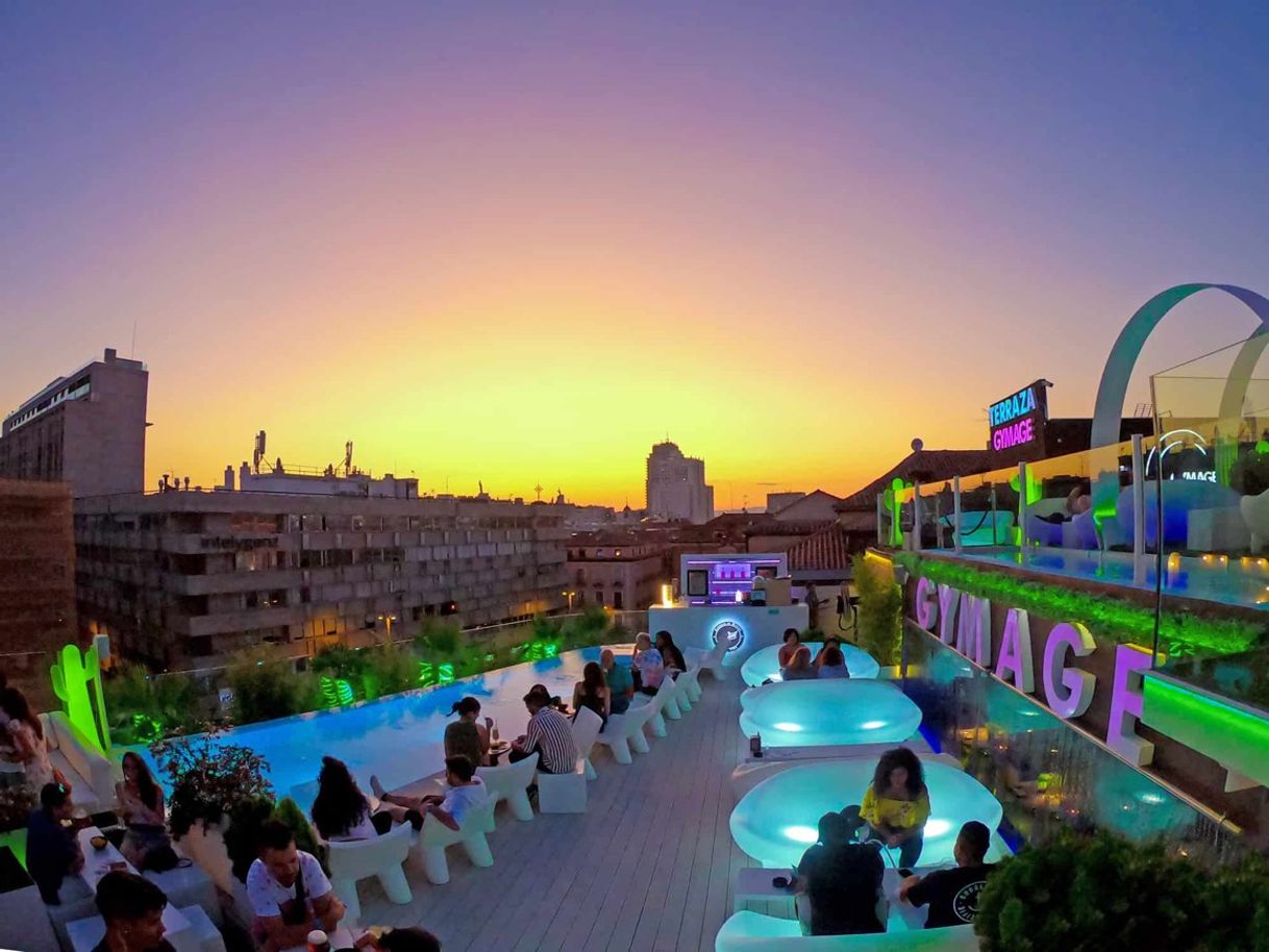 Place GYMAGE Lounge Resort