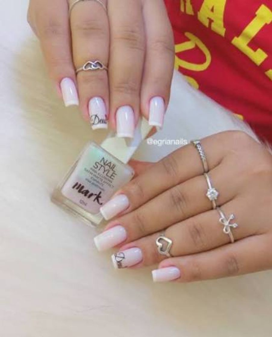 Moda Unhas decoradas inglesinhas