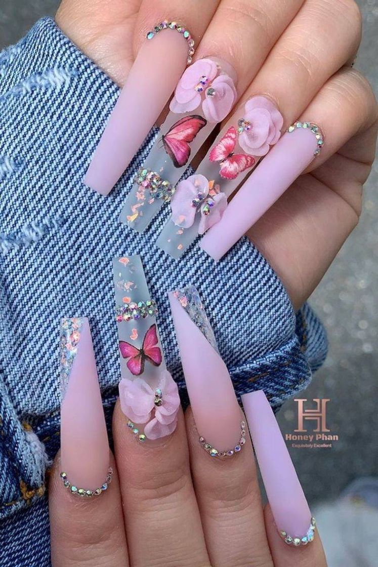 Moda Nails