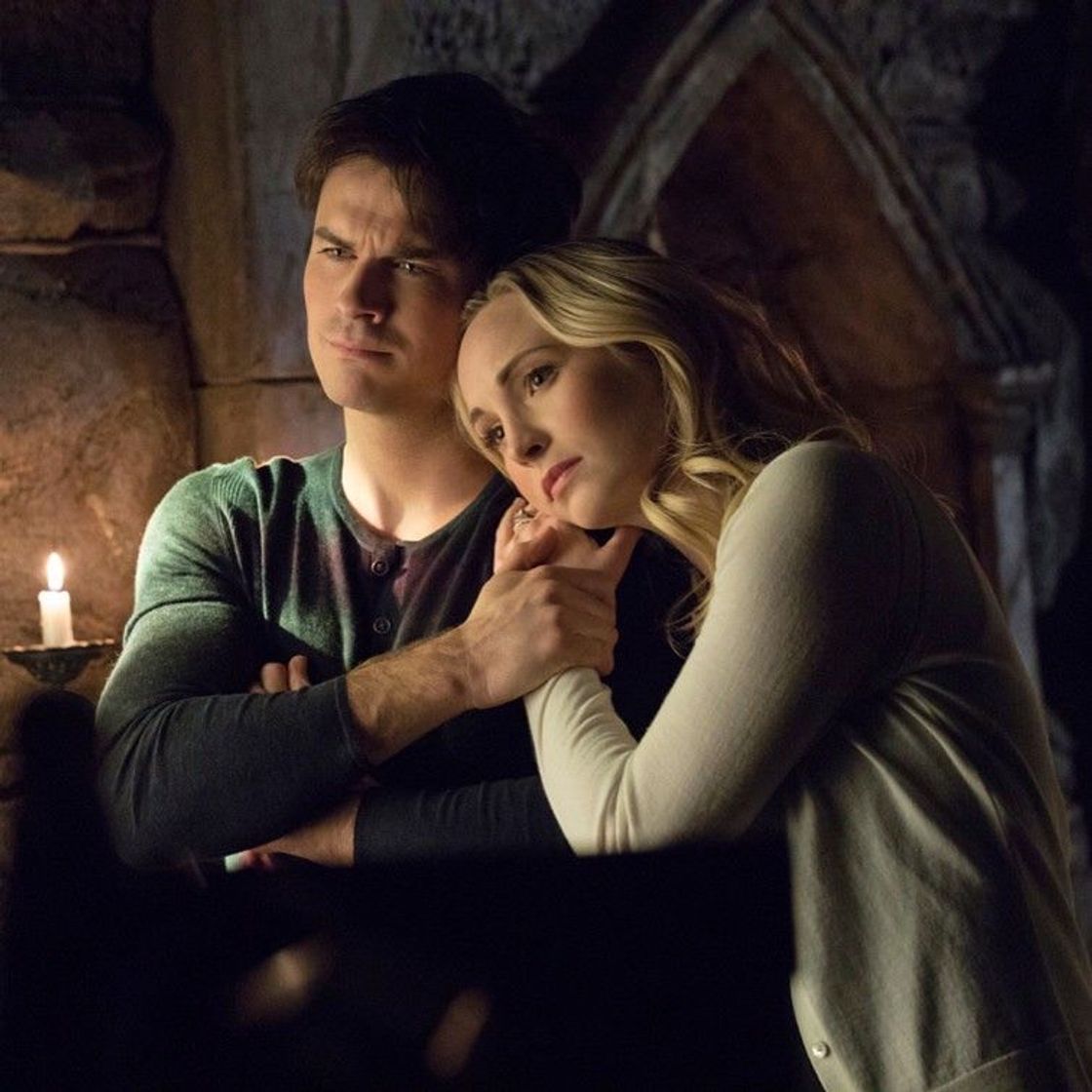 Fashion Damon e Caroline 