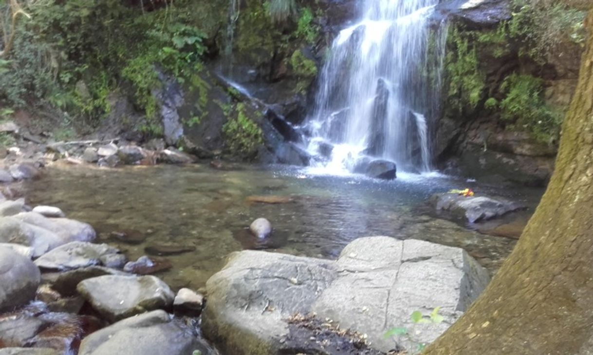 Lugar River Beach Cabreira