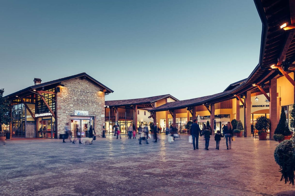 Places Franciacorta Outlet Village