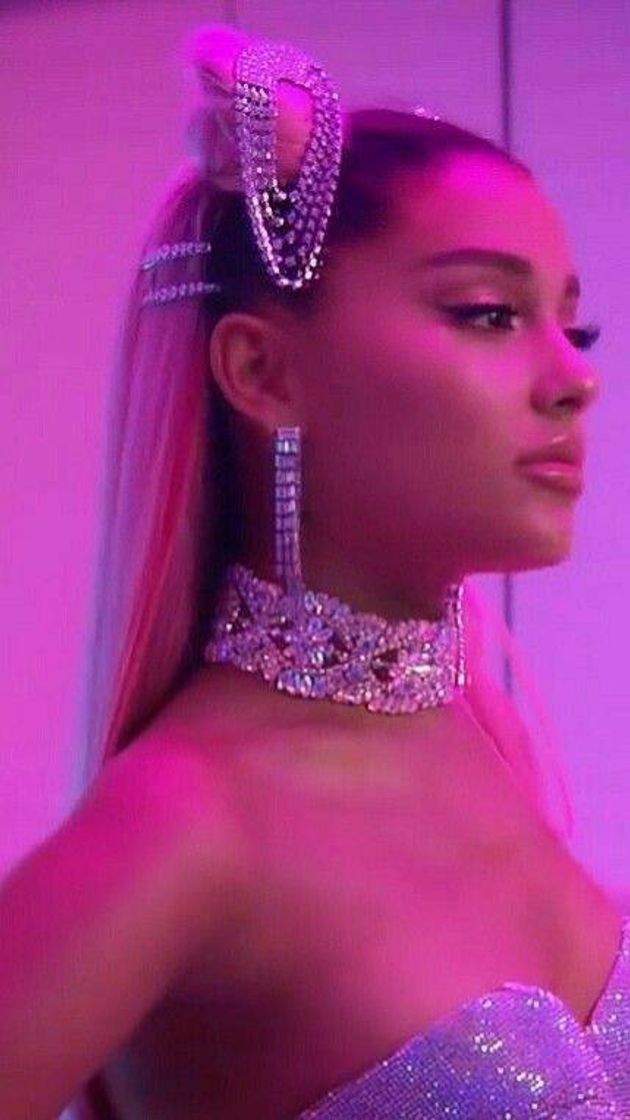 Canción 7 rings