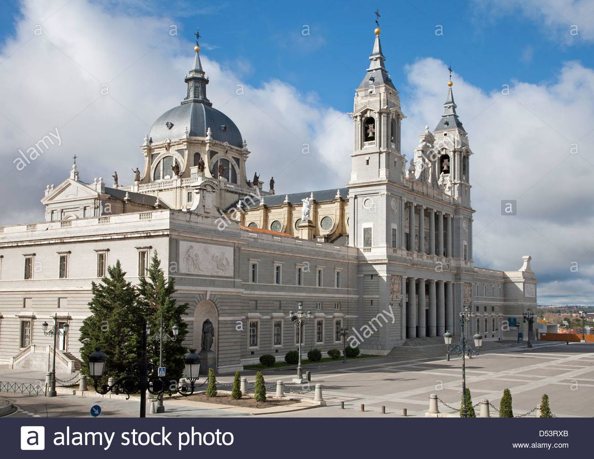 Place Almudena Cathedral