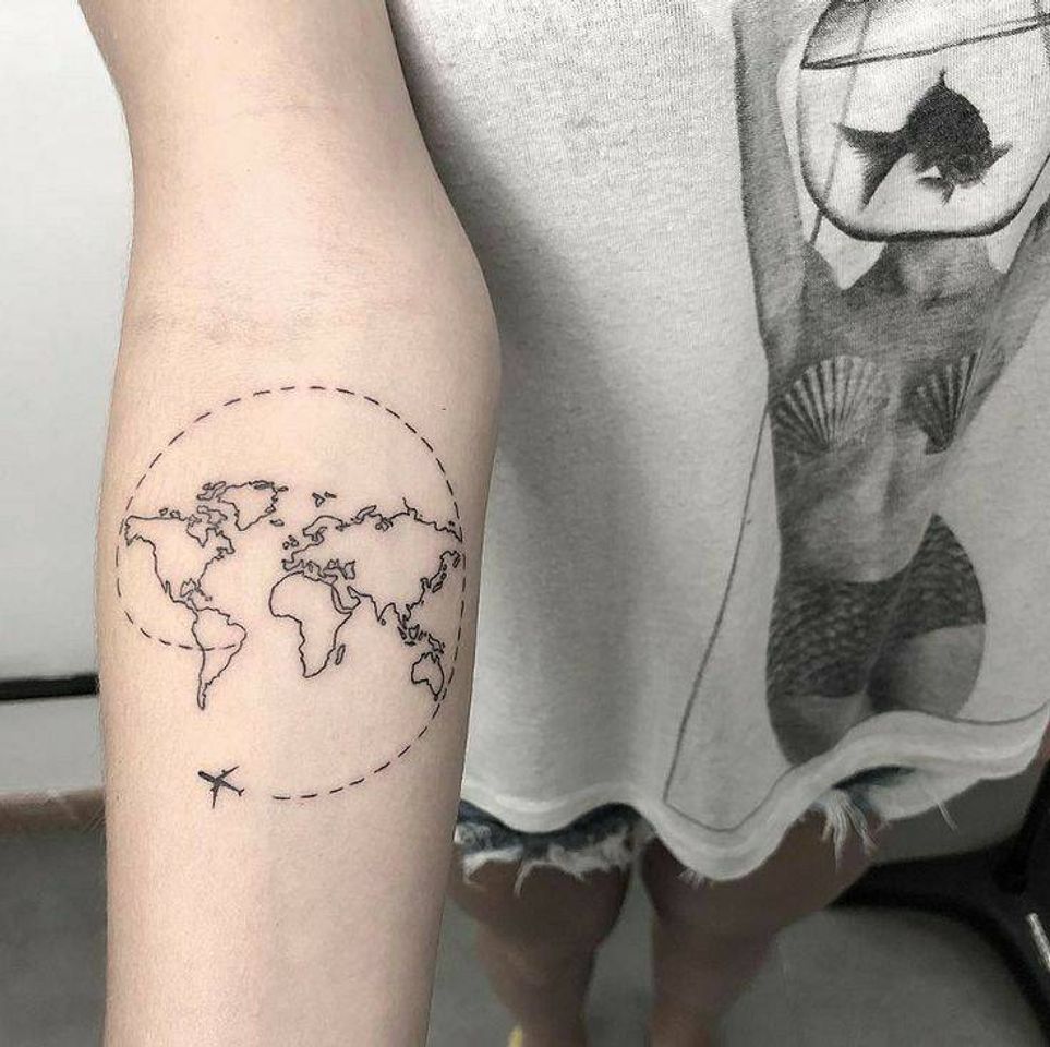 Moda Você que gosta de viagem essa é uma ótima tatuagem 