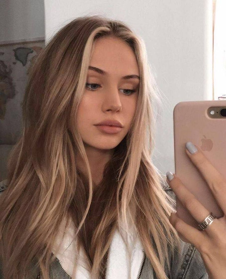 Fashion long blonde hair