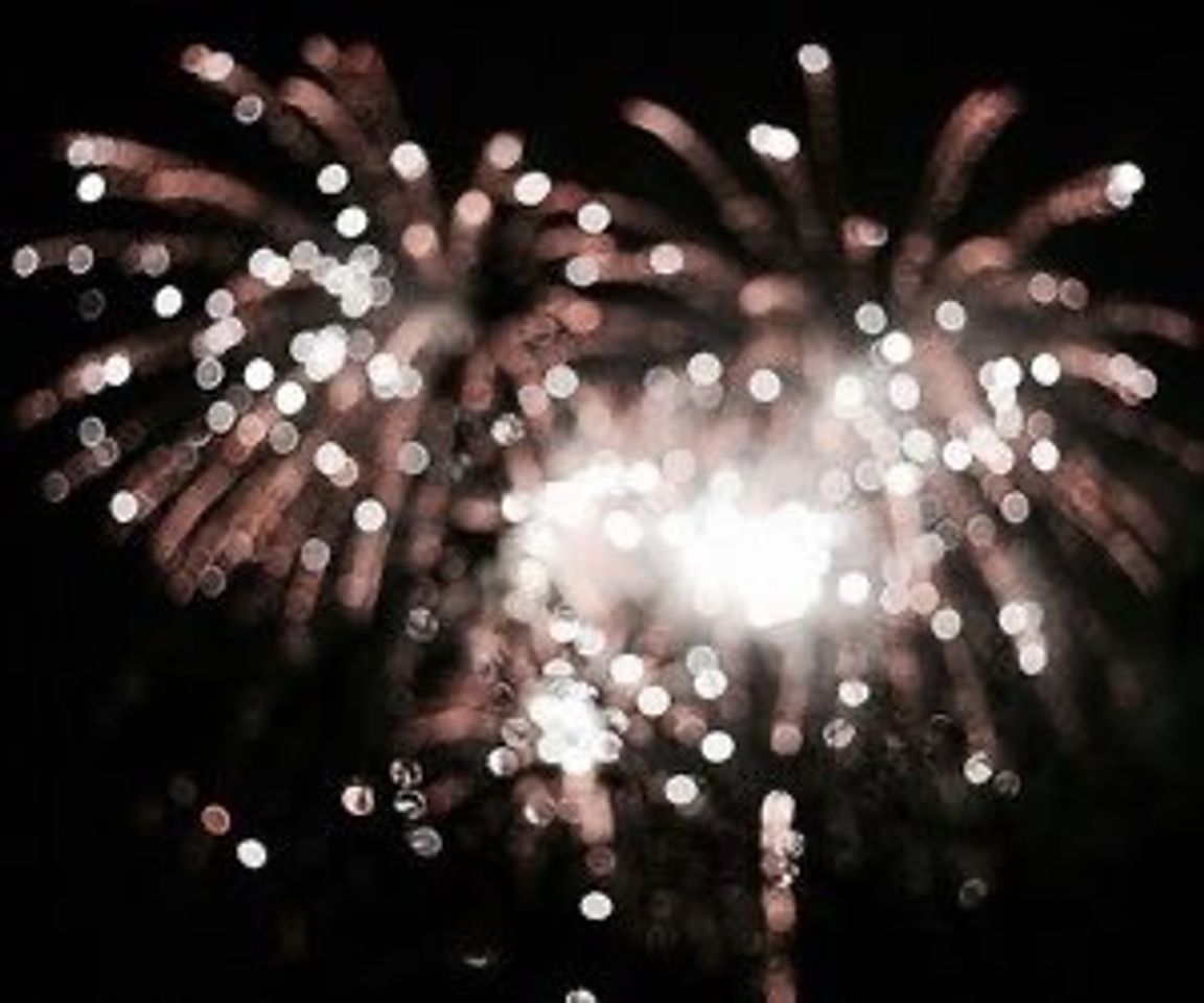 Moda 🎆 — fireworks 