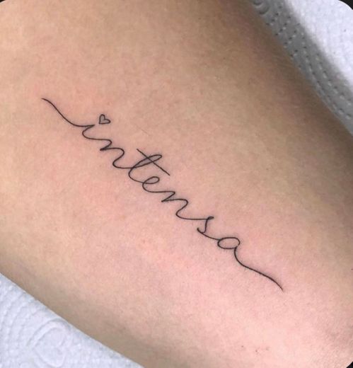 Tattoo escrita delicada 