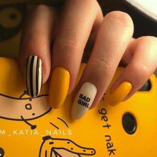 Inspirações de unhas decoradas.