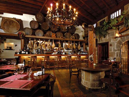 Restaurante La Cascada y Bodega - Puerto del Carmen