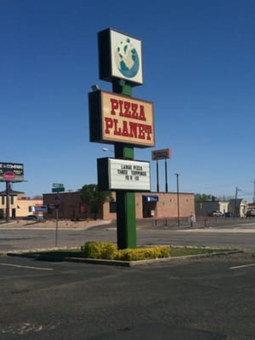 Restaurants Pizza Planet