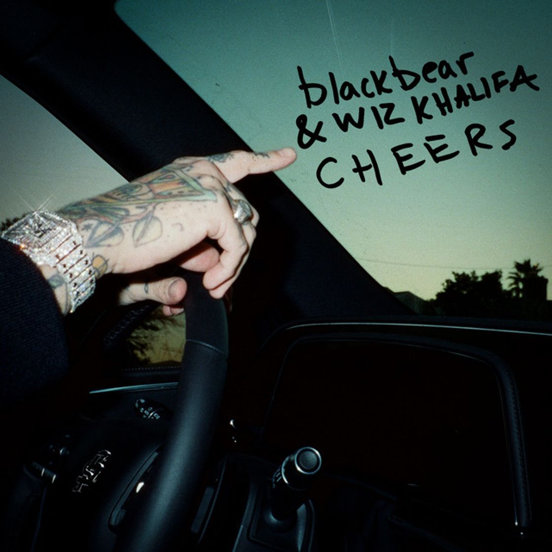 Canción cheers (with Wiz Khalifa)