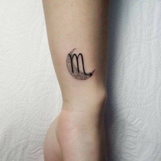 Tatuagem signo de escorpião ♏