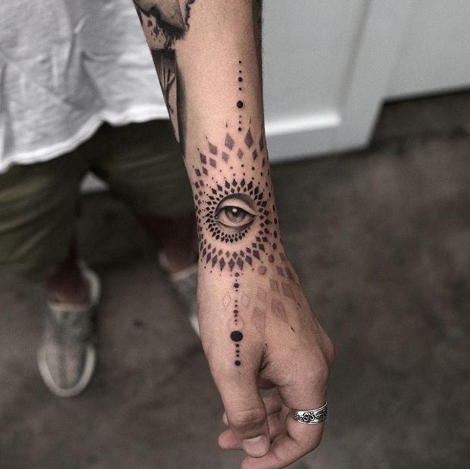 Fashion tattoo