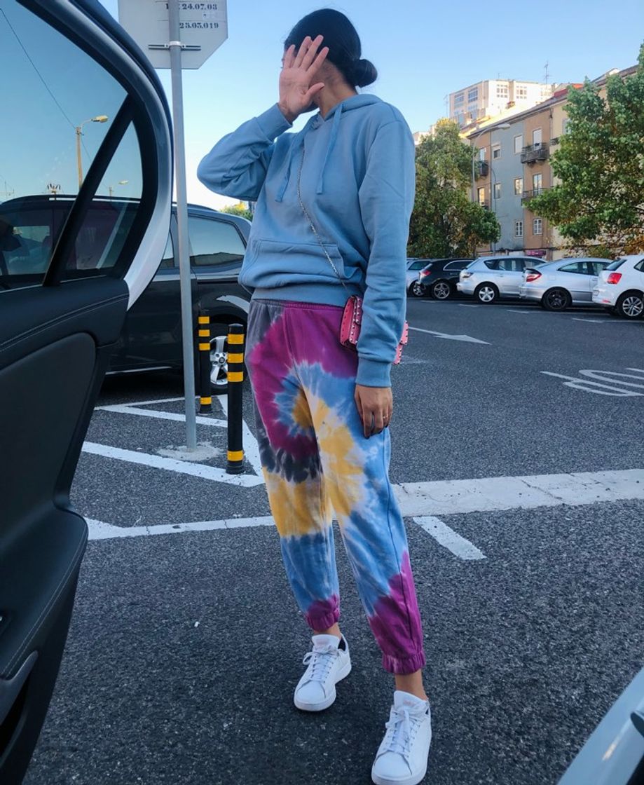 Moda CALÇA BERSHKA 🌈